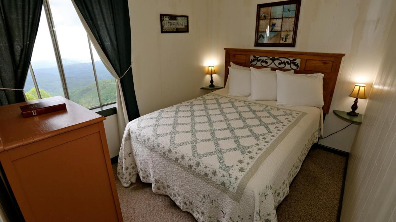 Alpine Inn Little Switzerland Kültér fotó