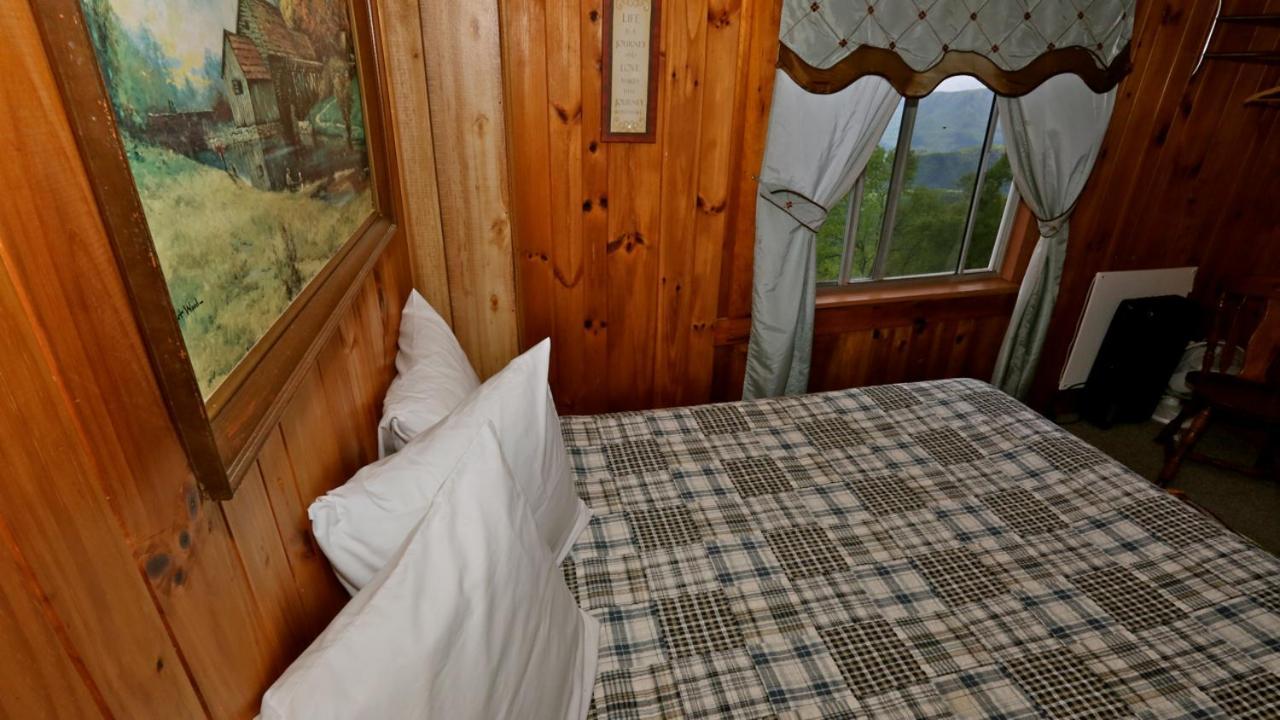 Alpine Inn Little Switzerland Kültér fotó